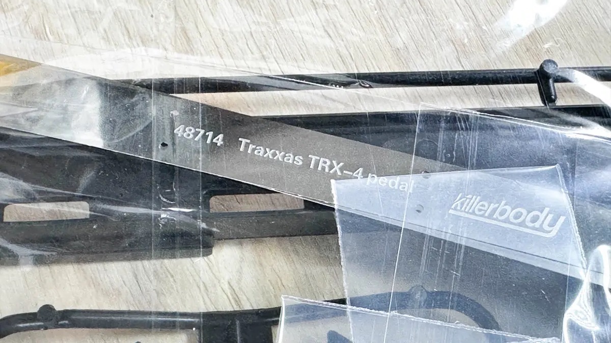 【キット】Killerbody 1/10 Toyota Land Cruiser 70 Hard Body Kit for Traxxas TRX-4 の開封チェック (40)