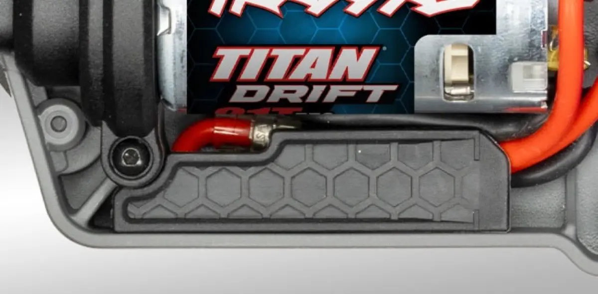 【新製品】トラクサスのドリフトカー | 4-Tec Drift 日産 Nissan 240SX (11)