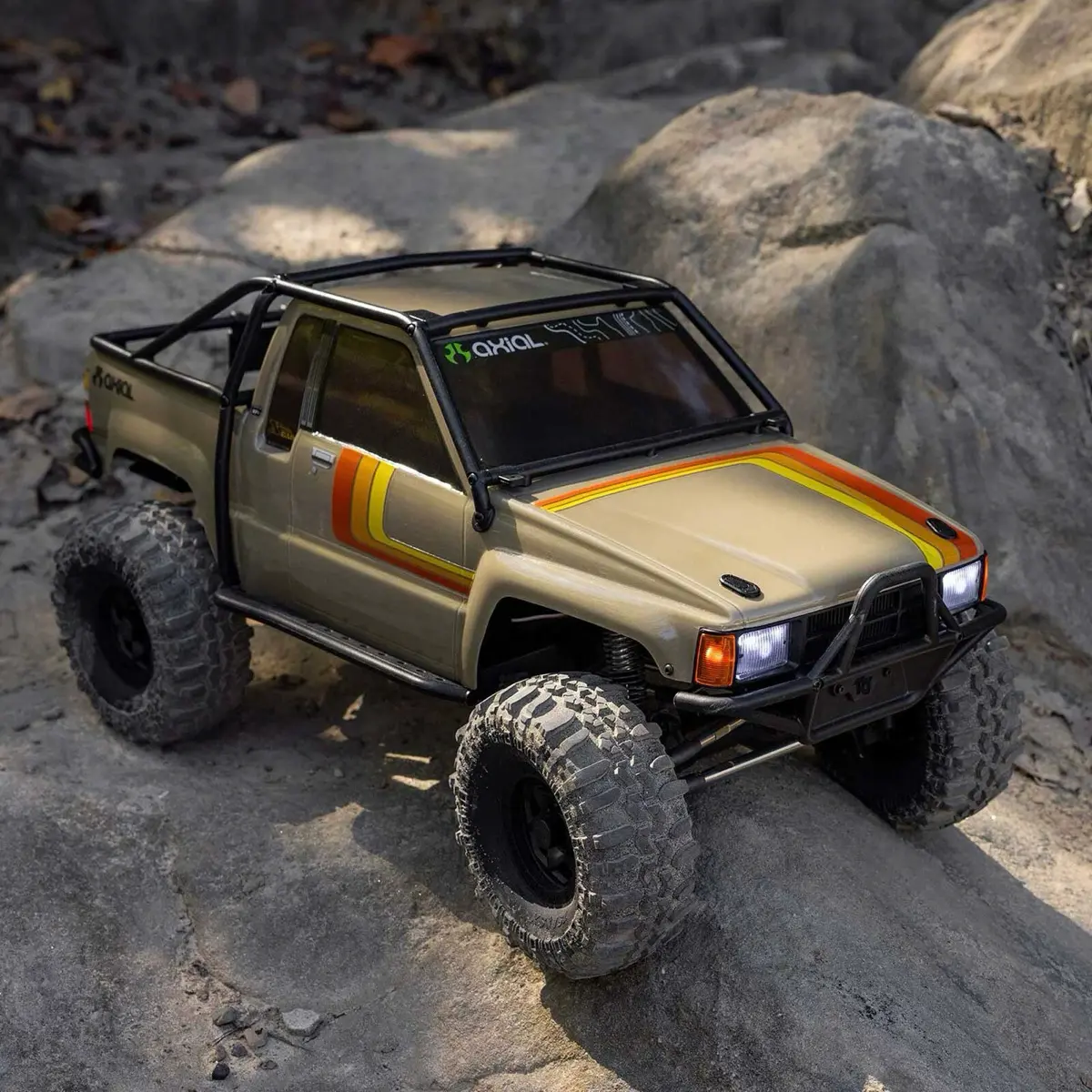 AXI 2062T1 SCX10 III 1987 Toyota SR5 4