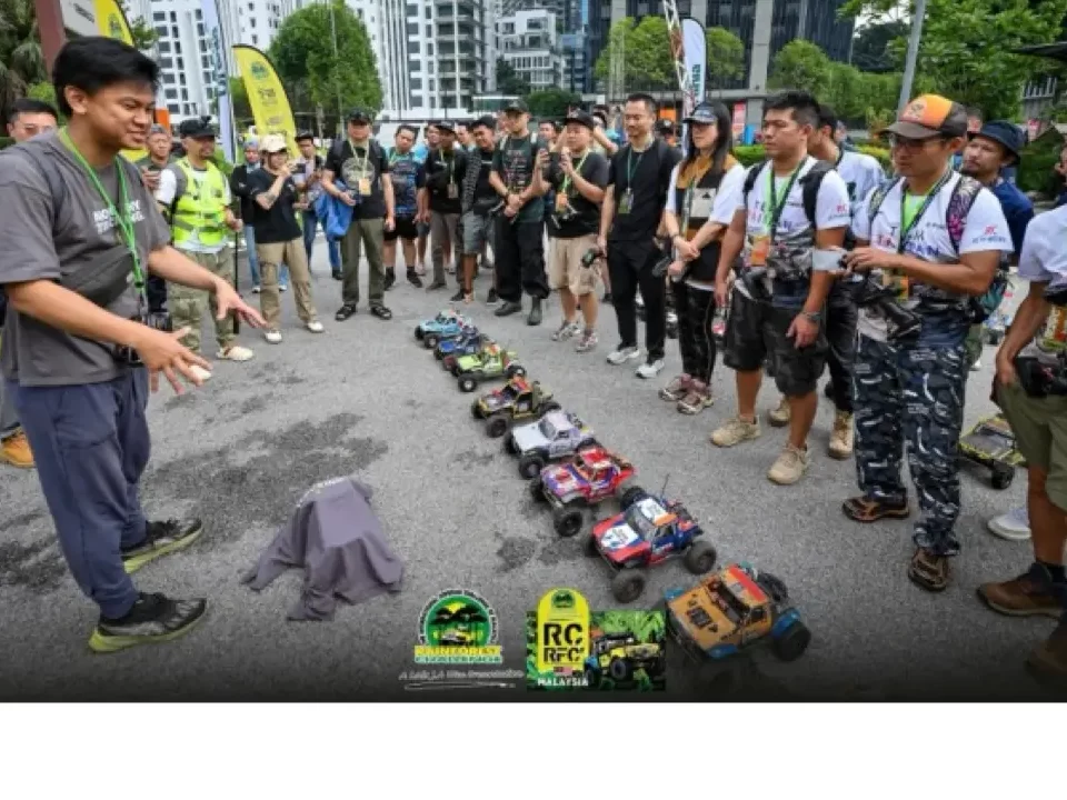 BRX01 AWB Linked 22RCRFC Malaysia22 Custom Crawler Kit9 1